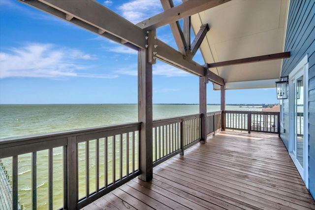 1800 Todville Road, Seabrook, TX 77586
