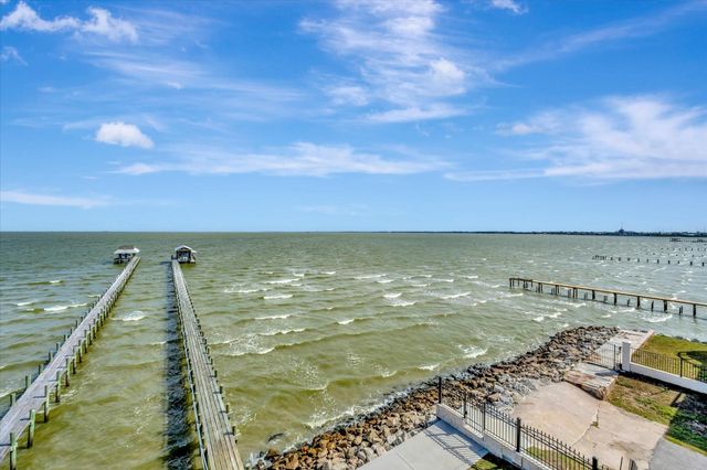 1800 Todville Road, Seabrook, TX 77586