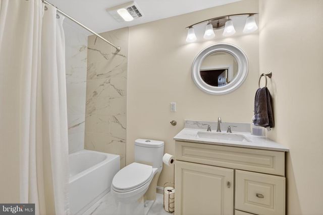 20741 PARKSIDE CIR, Sterling, VA 20165