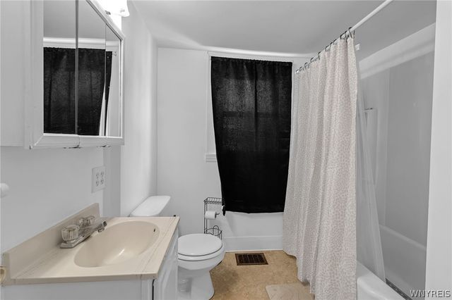 235 Niagara Street, Lockport City, NY 14094