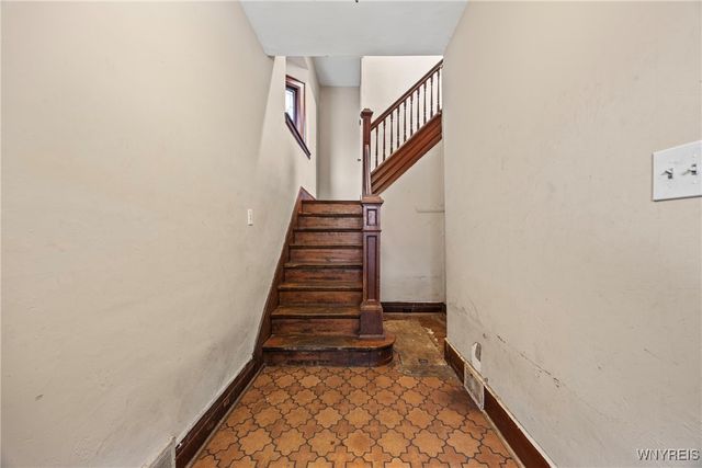 165 Lockwood Avenue, Buffalo, NY 14220