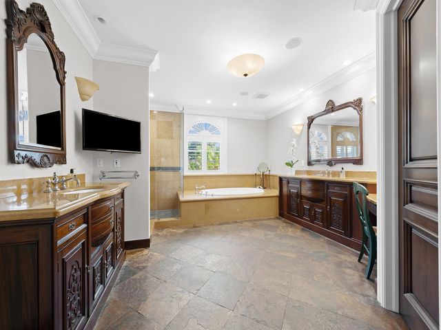 2856 NE 25th Street, Fort Lauderdale, FL 33305