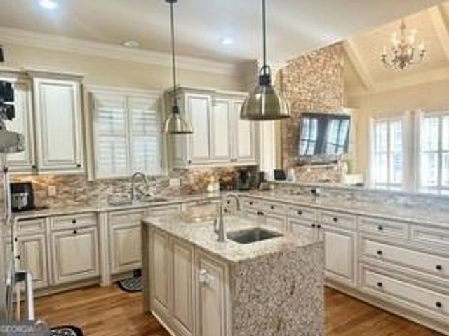 6205 ARNALL NW Court, Acworth, GA 30101