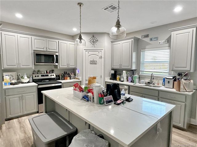 230 Liberty Drive, Leesville, LA 71446