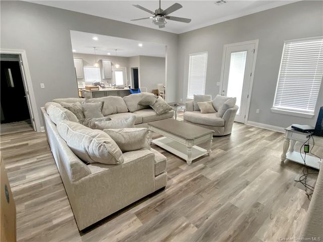 230 Liberty Drive, Leesville, LA 71446