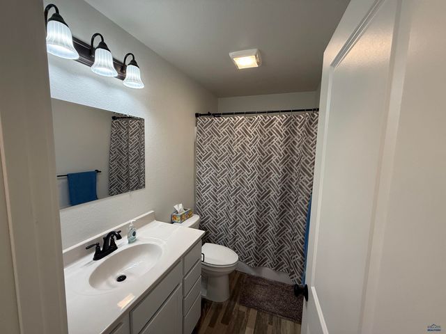 409 NIGHTHAWK DR, Box Elder, SD 57719