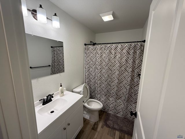 409 NIGHTHAWK DR, Box Elder, SD 57719