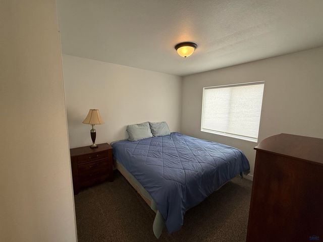 409 NIGHTHAWK DR, Box Elder, SD 57719