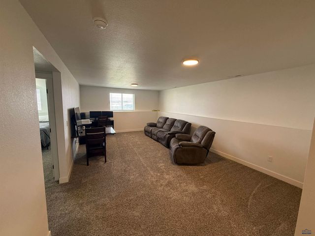 409 NIGHTHAWK DR, Box Elder, SD 57719