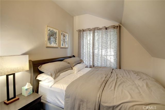 745 Eureka Drive, Big Bear Lake, CA 92315