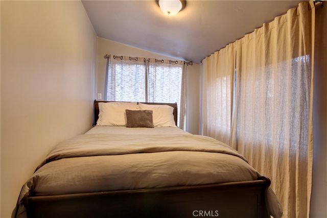 745 Eureka Drive, Big Bear Lake, CA 92315