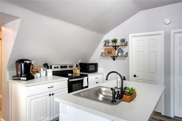 745 Eureka Drive, Big Bear Lake, CA 92315
