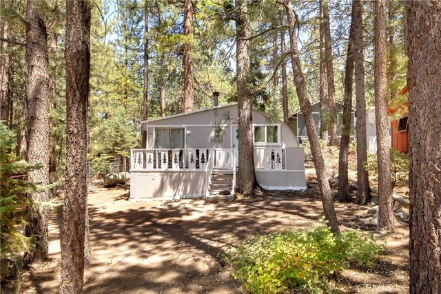 745 Eureka Drive, Big Bear Lake, CA 92315