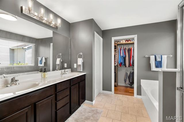 802 Railway Circle, Wentzville, MO 63385