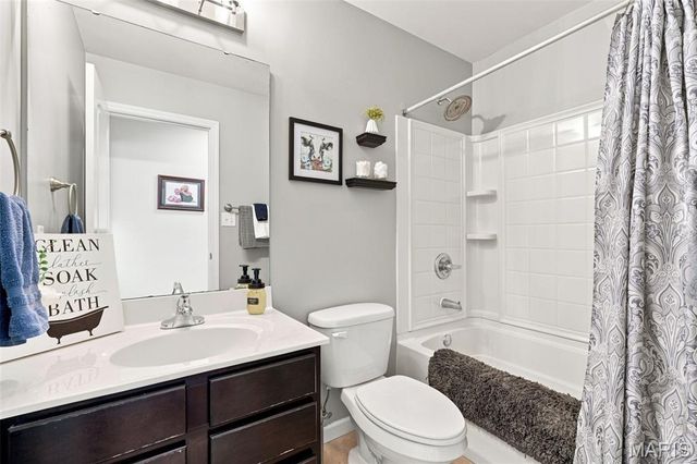 802 Railway Circle, Wentzville, MO 63385