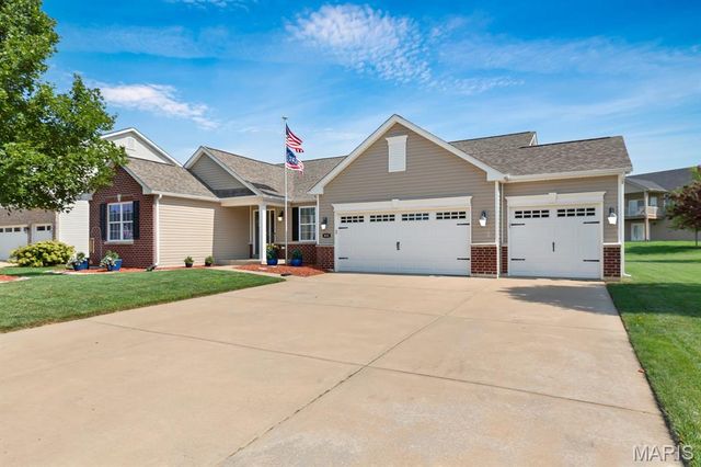 802 Railway Circle, Wentzville, MO 63385