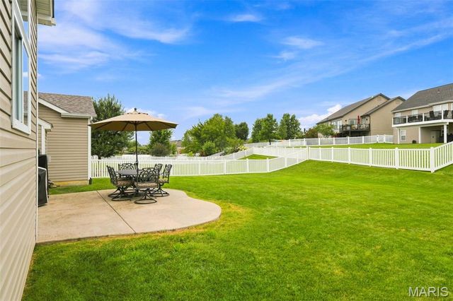 802 Railway Circle, Wentzville, MO 63385