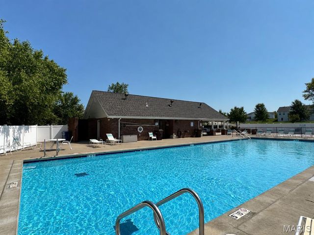 802 Railway Circle, Wentzville, MO 63385