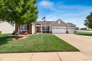 802 Railway Circle, Wentzville, MO 63385