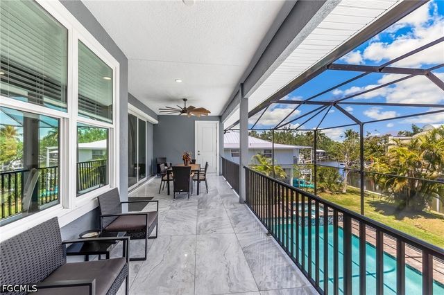 5809 Lauder ST, Fort Myers Beach, FL 33931