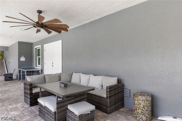 5809 Lauder ST, Fort Myers Beach, FL 33931