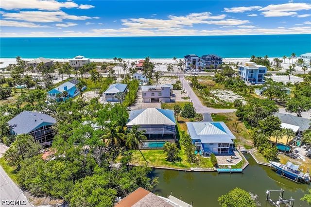 5809 Lauder ST, Fort Myers Beach, FL 33931