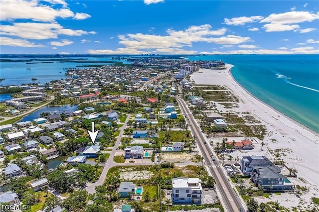 5809 Lauder ST, Fort Myers Beach, FL 33931