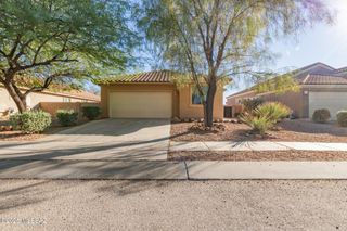 7151 W Festival Way, Tucson, AZ 85757