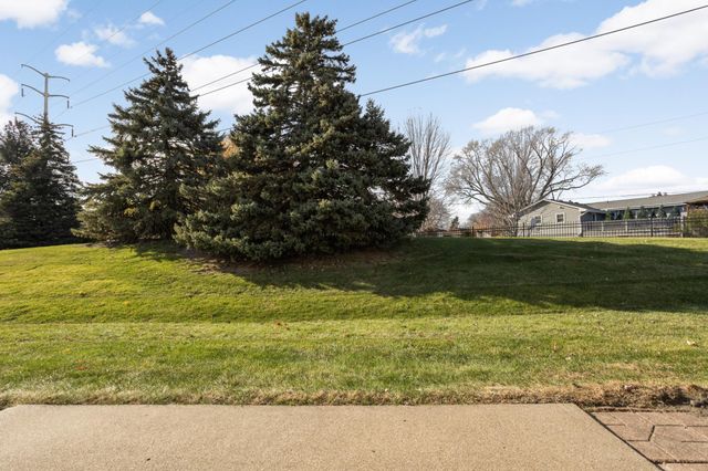 2925 69th Lane N, Brooklyn Center, MN 55430