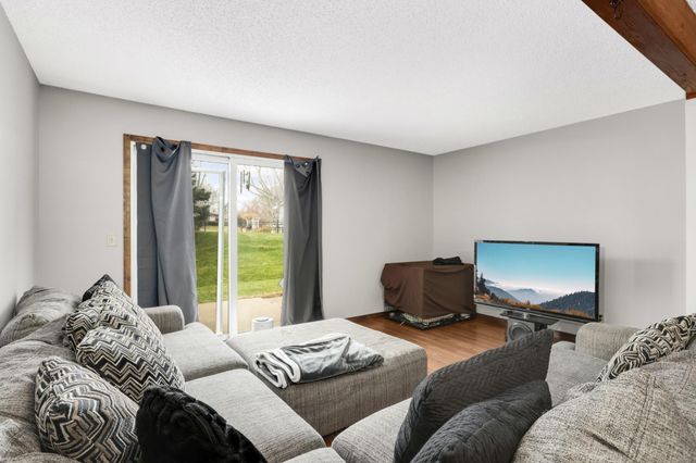 2925 69th Lane N, Brooklyn Center, MN 55430