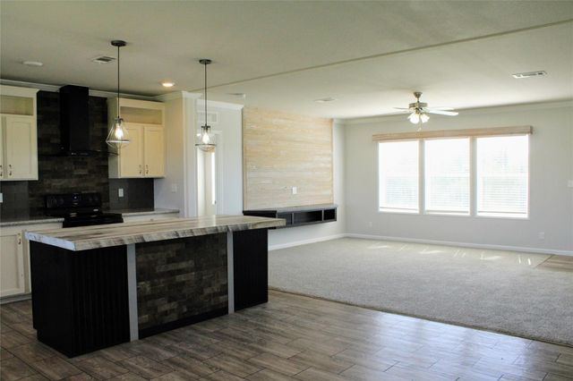 18005 Cr 644, Damon, TX 77430
