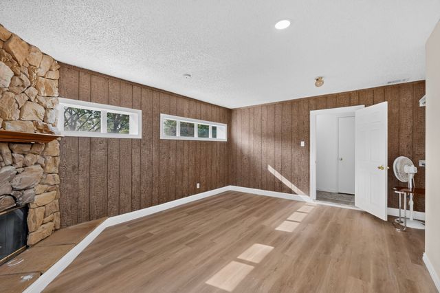 2041 Hemlock Drive, Haltom City, TX 76117