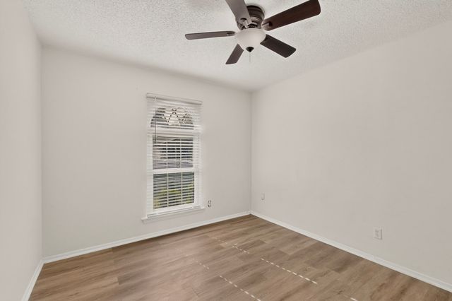 2041 Hemlock Drive, Haltom City, TX 76117