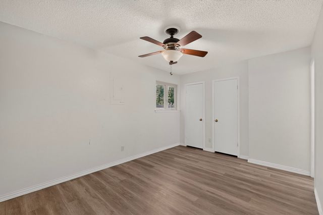 2041 Hemlock Drive, Haltom City, TX 76117