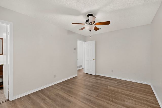 2041 Hemlock Drive, Haltom City, TX 76117