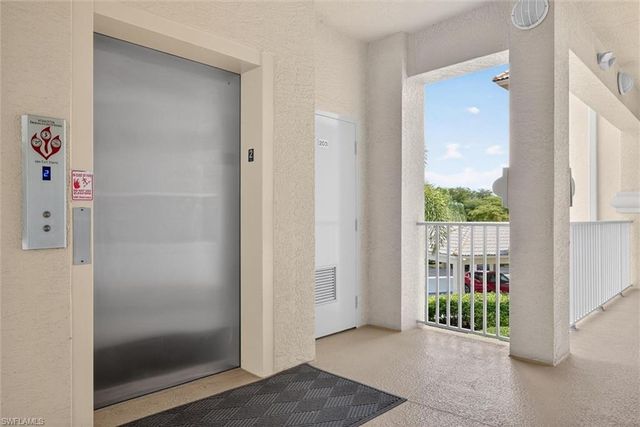 9190 Southmont CV 202, Fort Myers, FL 33908