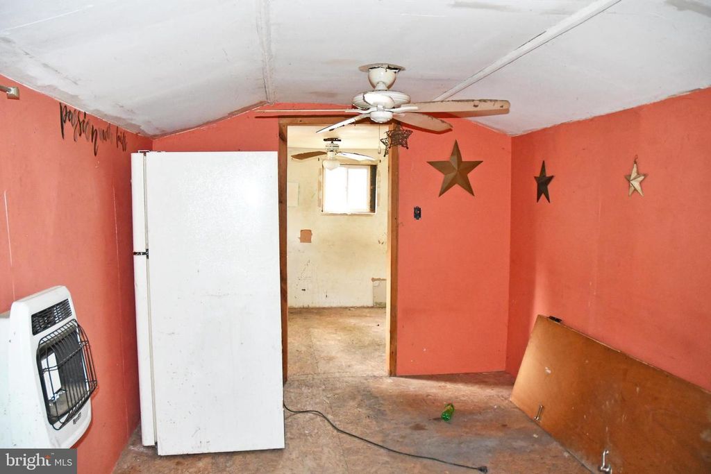 Image 6 of property listing at 24 NO NAME ST, Earleville, MD 21919