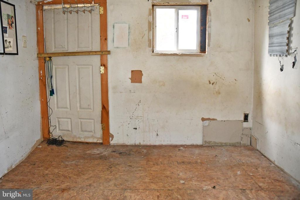 Image 7 of property listing at 24 NO NAME ST, Earleville, MD 21919