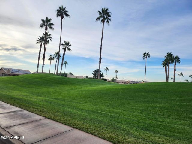 8449 W ROCKWOOD Drive, Peoria, AZ 85382