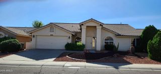 8449 W ROCKWOOD Drive, Peoria, AZ 85382