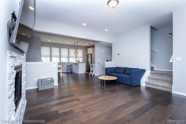 57 Kaprol Drive, Troy, MI 48098