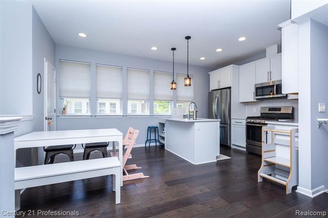 57 Kaprol Drive, Troy, MI 48098
