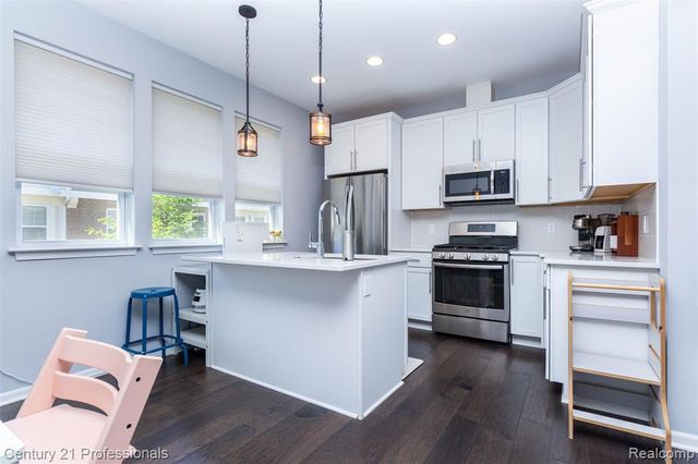 57 Kaprol Drive, Troy, MI 48098