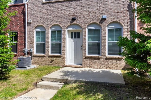 57 Kaprol Drive, Troy, MI 48098