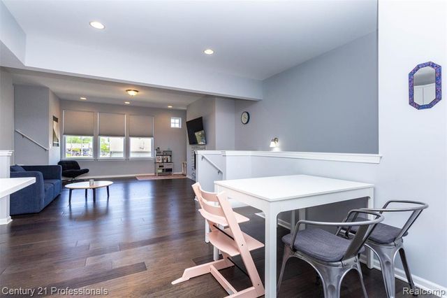 57 Kaprol Drive, Troy, MI 48098