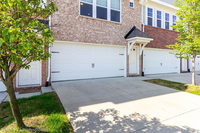 57 Kaprol Drive, Troy, MI 48098