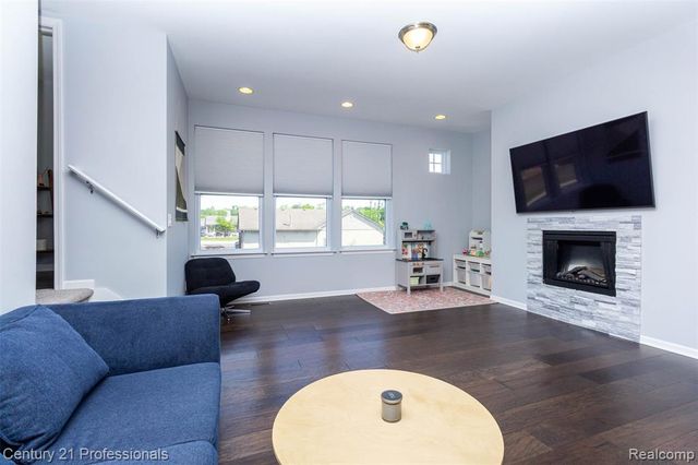 57 Kaprol Drive, Troy, MI 48098