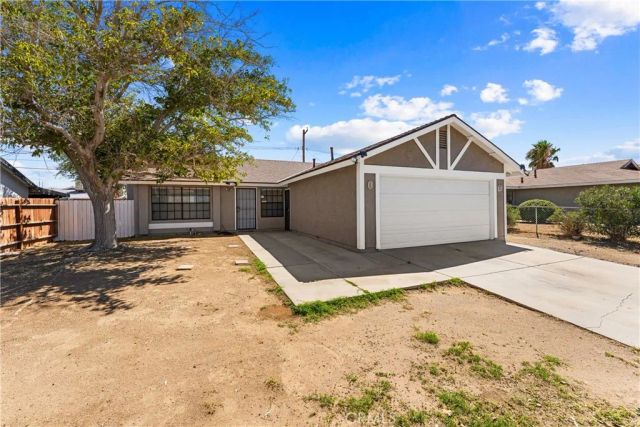 38470 Division, Palmdale, CA 93550