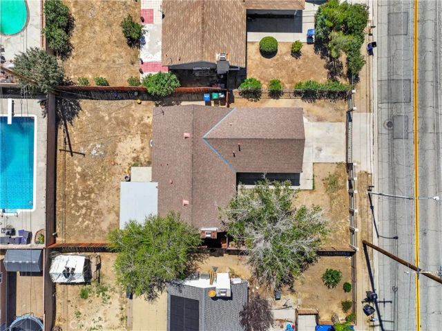 38470 Division, Palmdale, CA 93550