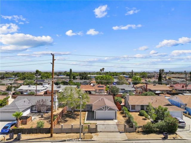 38470 Division, Palmdale, CA 93550